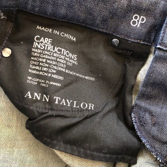 Ann Taylor Modern Fit Jean Shorts Cut Offs 8P - Picture 4 of 4